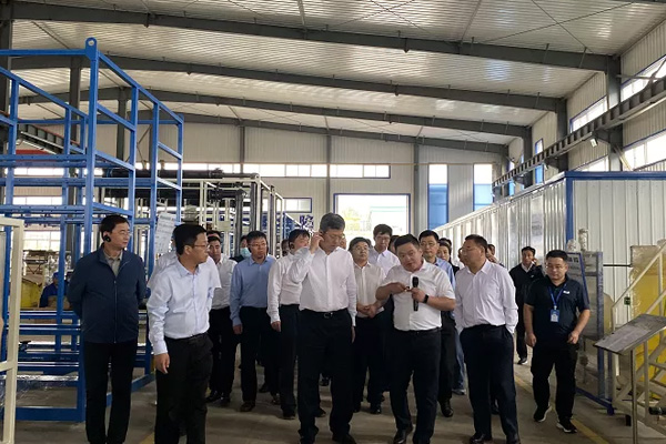 ���ɹ���������ί��ί��ͨ����ί������ܶ�Я�����ŵ�������ʱ���������쵼